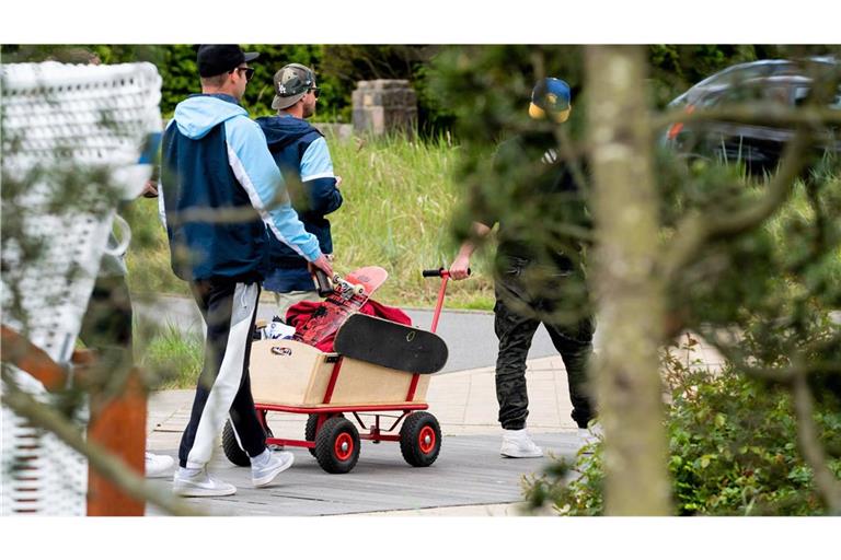 Am Vatertag 2024 gab es bundesweit so viele Unfälle unter Alkoholeinfluss, wie an keinem anderen Tag des Jahres. (Symbolbild)