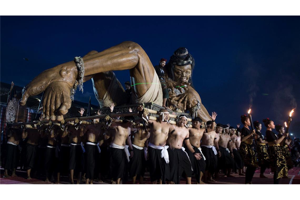 Am Vorabend von "Neypi" wurde es noch einmal laut auf der Insel.
