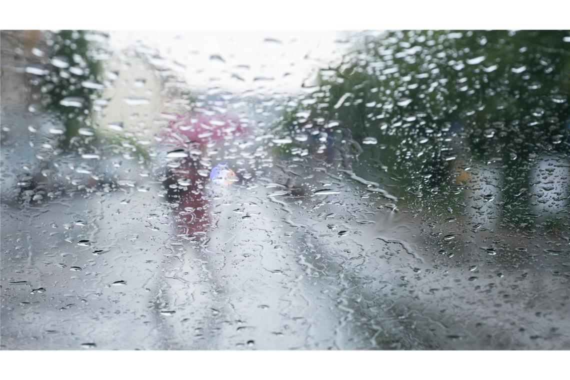 Sturm und Starkregen ziehen auf Am Wochenende erwarten Meteorologen viel Regen im Südwesten – unter anderem in Stuttgart.