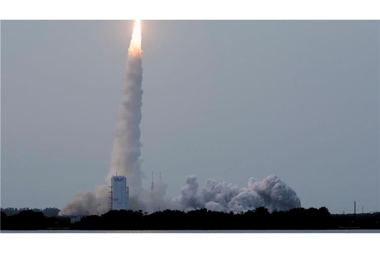 Amazon will mit dem Kauf von Globalstar eine Abkürzung beim Aufbau des Satelliten-Netzwerks nehmen. (Archivbild)