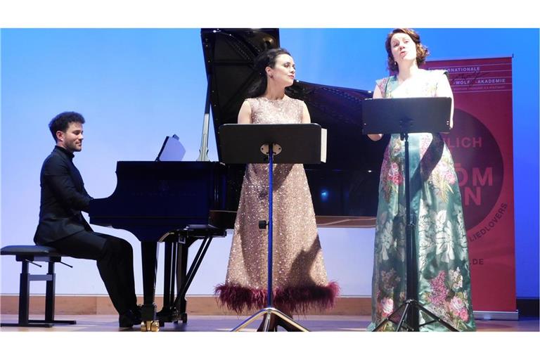 Ammiel Bushakevitz, Katharina Konradi, Catriona Morison (von links“ beim Konzert in der Staatsgalerie