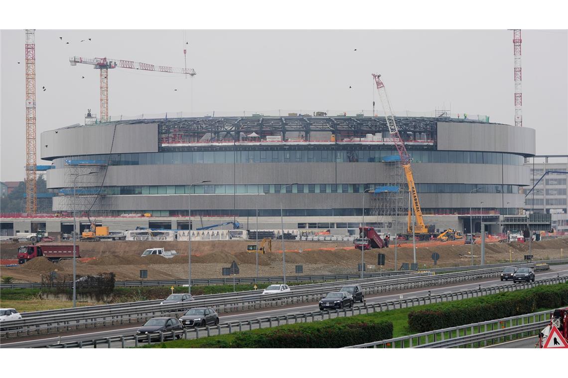 An der Eishockey-Arena wird noch gebaut.