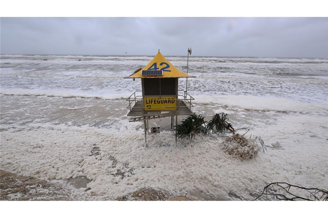 Sturm spült "goldene" Strände in Australien teilweise weg An der Gold Coast kann sich der Wiederaufbau noch bis April ziehen.