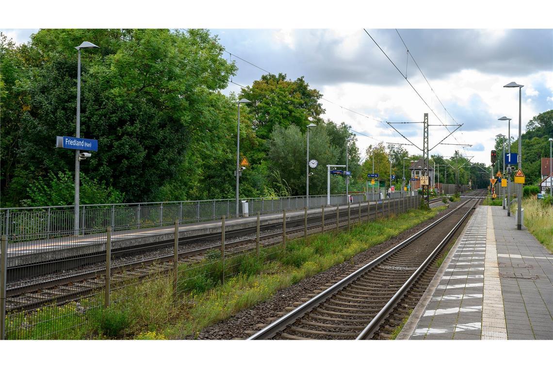 Große Anteilnahme nach Tod von 16-Jähriger am Bahnsteig An diesem Bahnhof kam das Mädchen ums Leben.