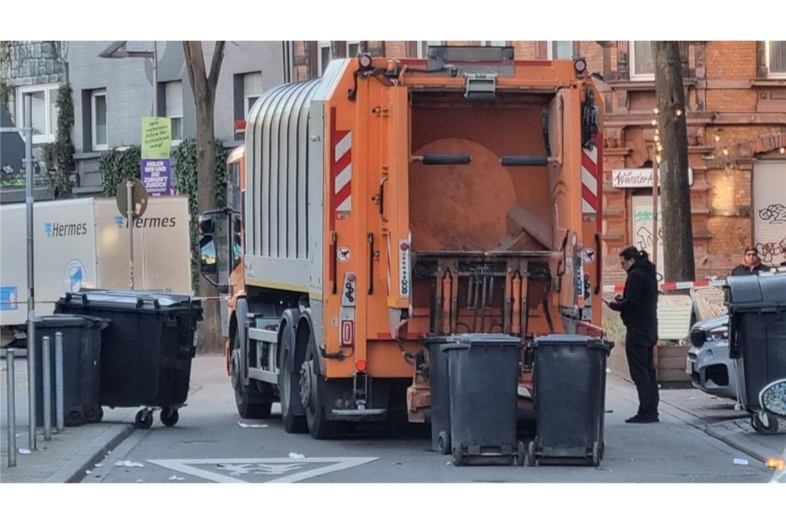 Ursache für Explosion an Müllfahrzeug gefunden An einem Müllfahrzeug in Mannheim war es zu einer Verpuffung gekommen.