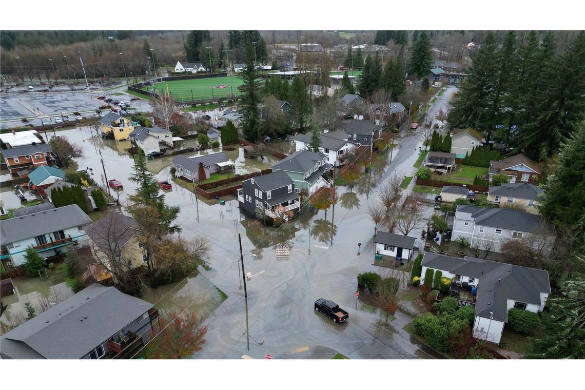 An einigen Flüssen sollen die Höchststände erst im Laufe des Freitags erreicht werden.
