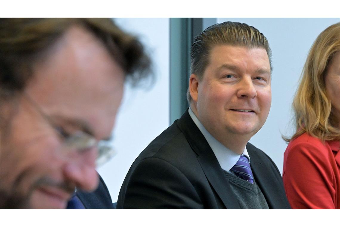 Andreas Dressel, der Verhandlungsführer der Länder, warnt vor einem zu hohen Abschluss.