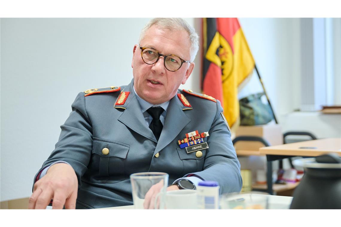 "Fight tonight": Heimatschutz soll zügig aufgebaut werden Andreas Henne - designierter Kommandeur Heimatschutzdivision