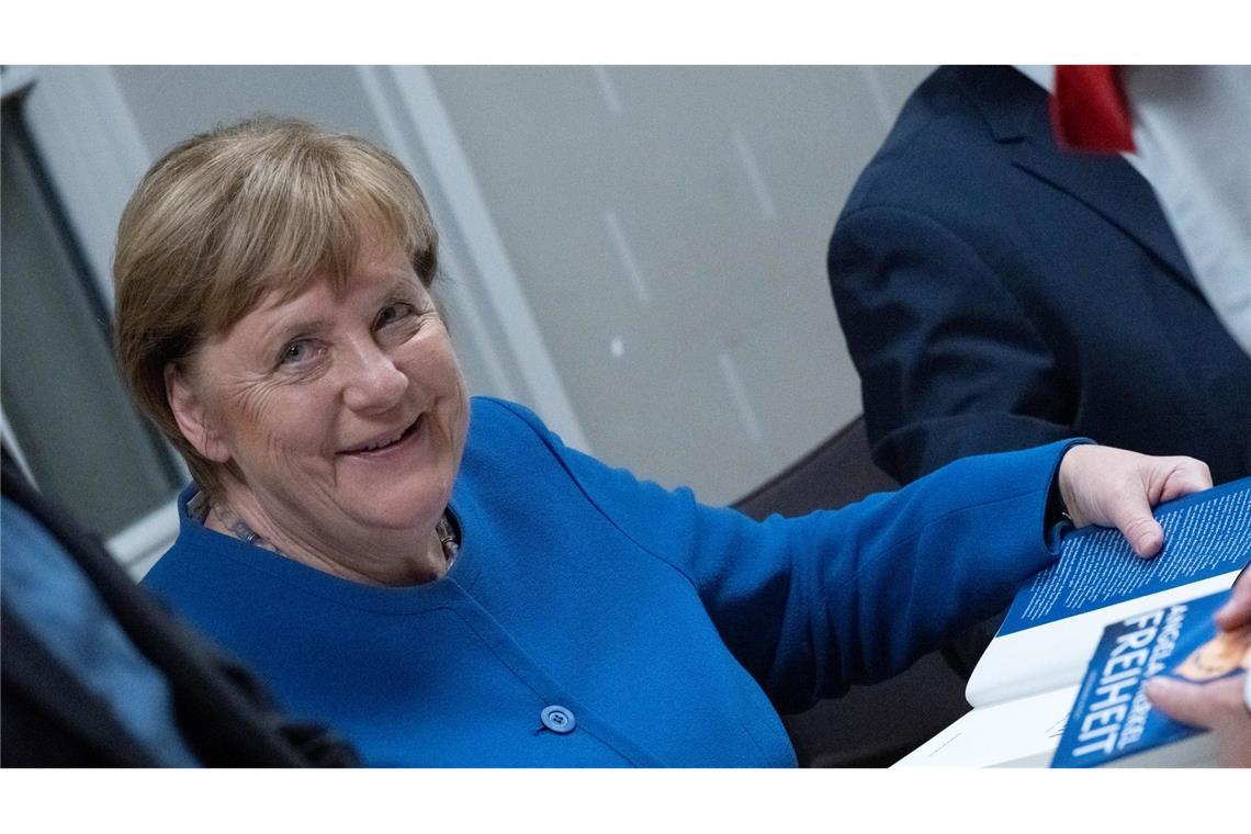 Merkels "Freiheit" bislang erfolgreichstes Buch des Jahres Angela Merkels 736 Seiten langes Buch ist Ende November erschienen. (Archivbild)