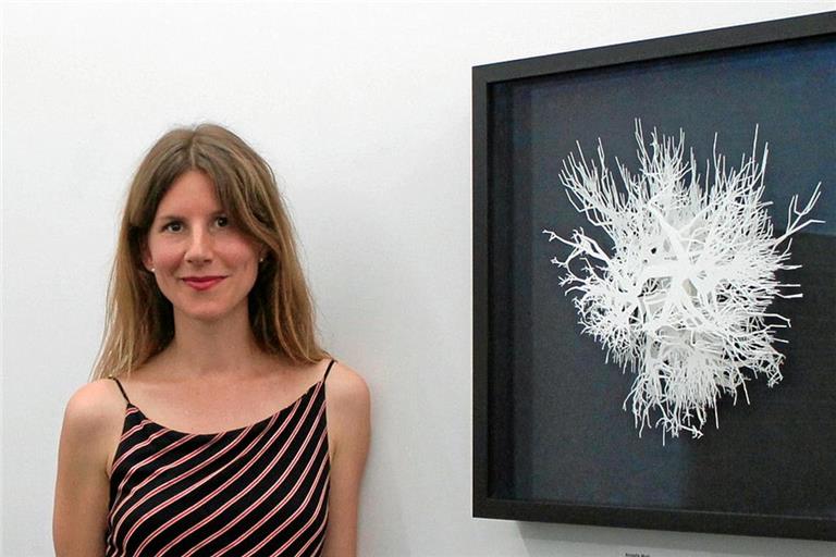 Angela Murr hat die künstlerische Arbeit mit wurzelartigen Strukturen schon zu Beginn ihres Studiums fasziniert. Beim Projekt „unnamed tree ∞/∞“ lösen sich die Grenzen zwischen physischer Skulptur und digitalem Raum auf. Fotos/Screenshots: Angela Murr