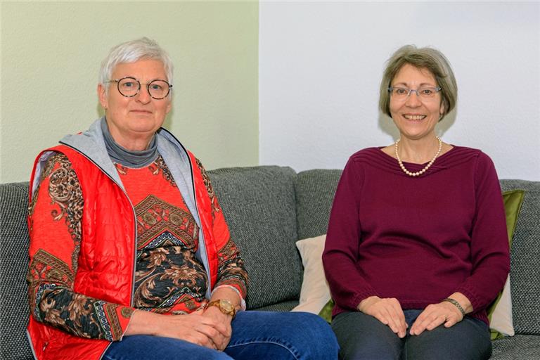 Angelika Burr und Monika Amann (von links) freuen sich auf ihre Gäste. Der Start in den Räumen der Evangelisch-methodistischen Friedenskirche in Murrhardt ist kommenden Montag. Foto: Stefan Bossow