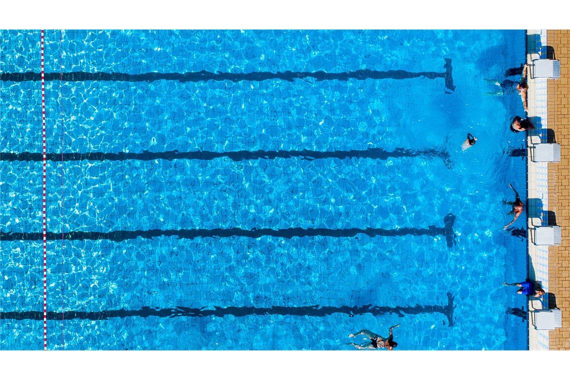 Angesichts der finanziellen Belastungen im Sozialbereich bleibe nicht mehr viel übrig für kommunale Investitionen etwa in Freizeit- und Sportaktivitäten für die Bürger, warnen die Interessenverbände von Städte und Gemeinden.