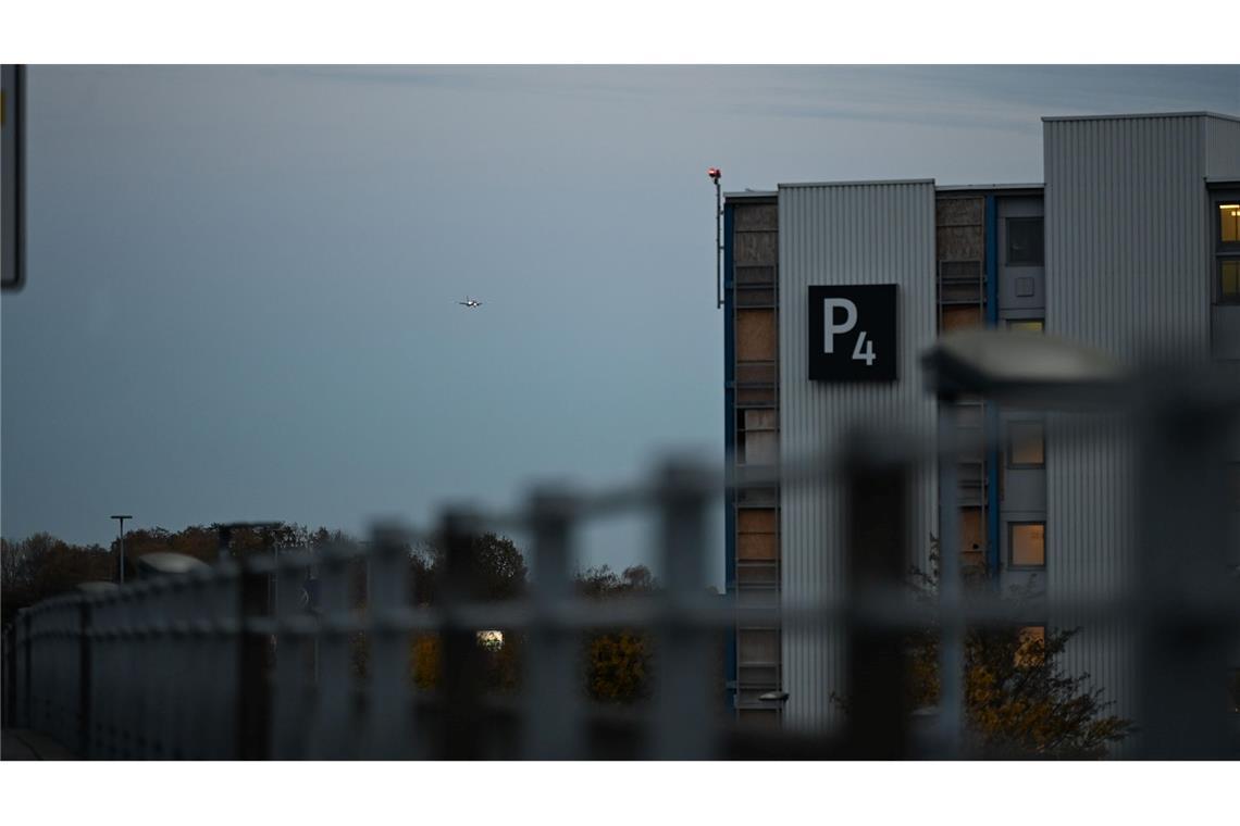 Ankunft am Flughafen Hannover.