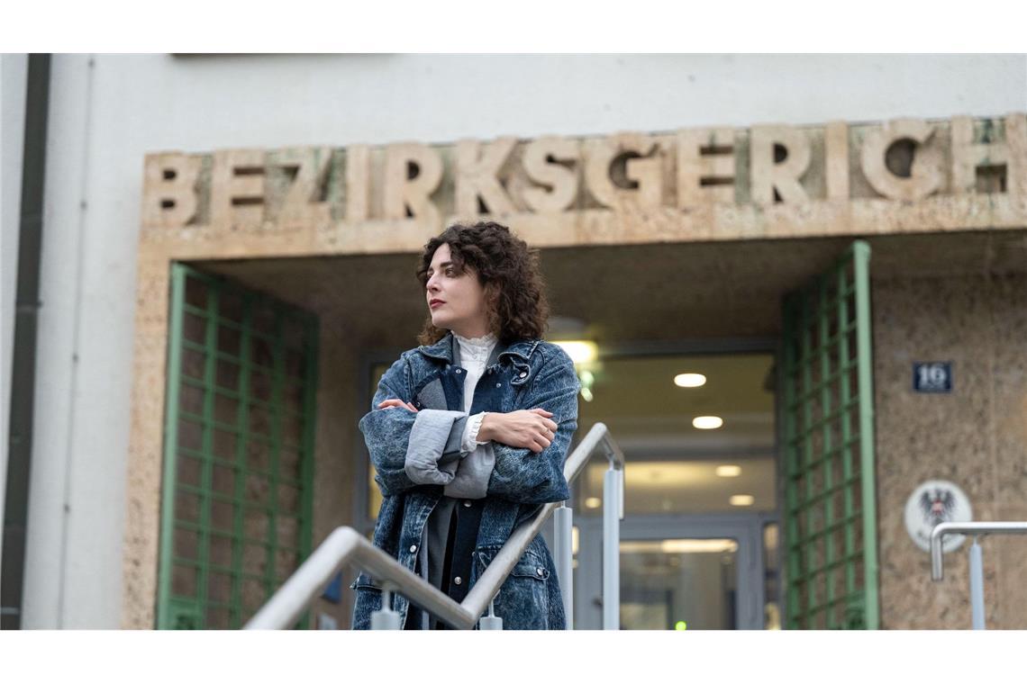 Anna Werner Friedmann hat laut Gericht einem Kollegen auf der Bühne zu fest in den Po gebissen