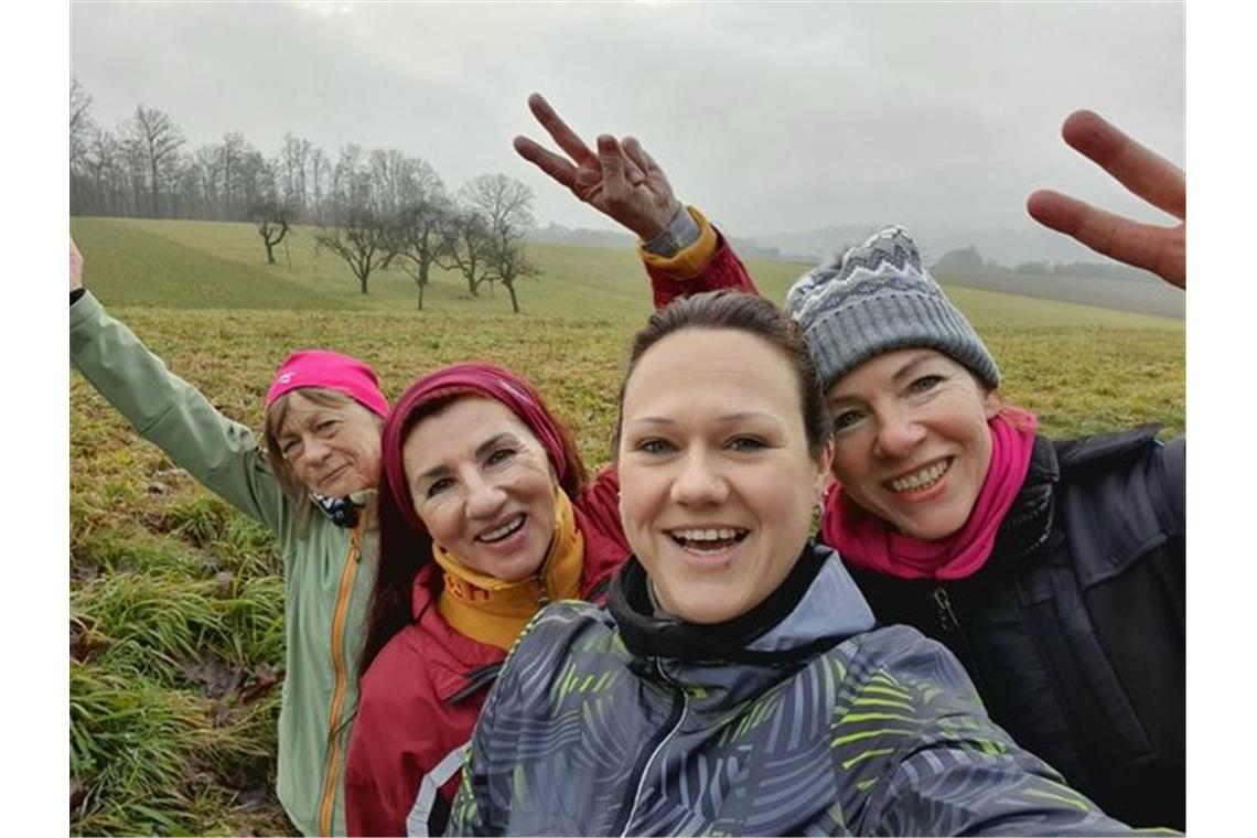 Annette Neumann, Martina Böttcher, Denise Laib und Sabine Theiß vom Team runforf...