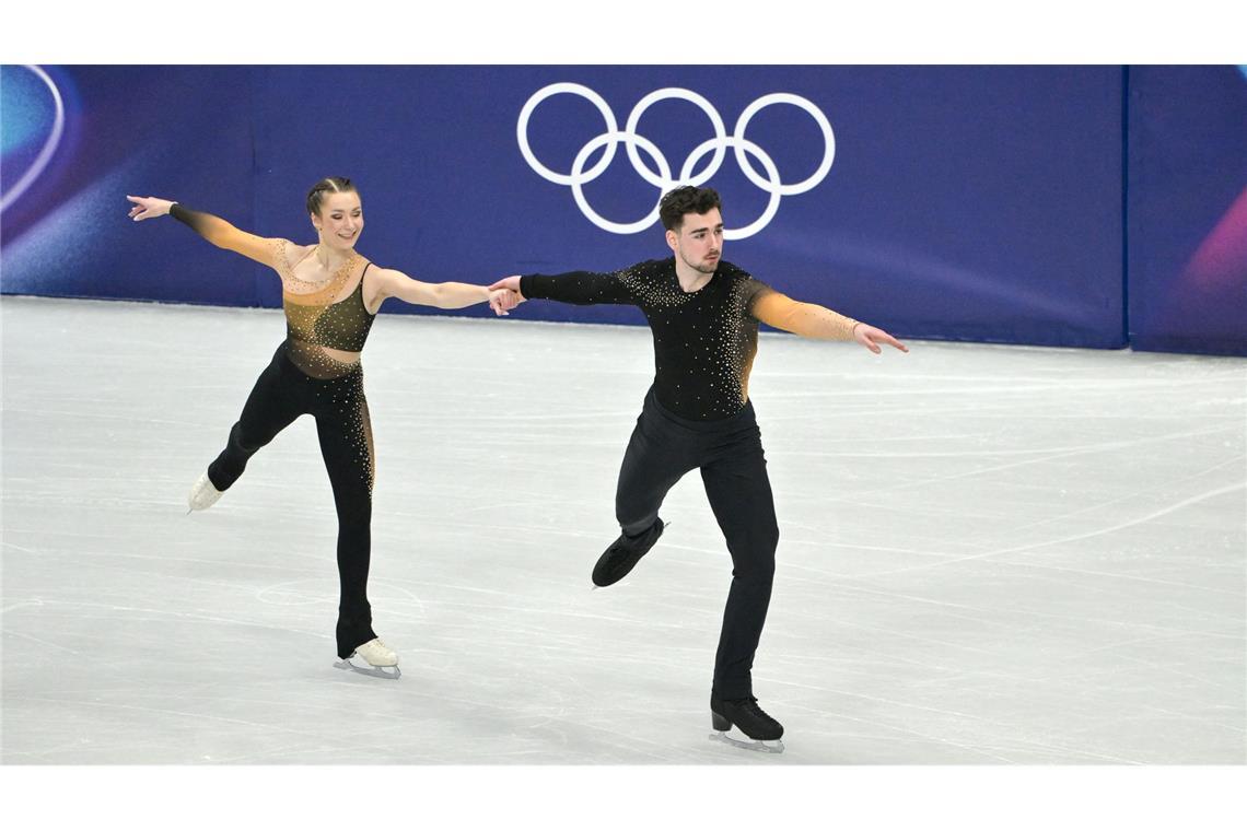 Annika Hocke und Robert Kunkel wurden im Paarlauf Zehnte. (Archivbild)
