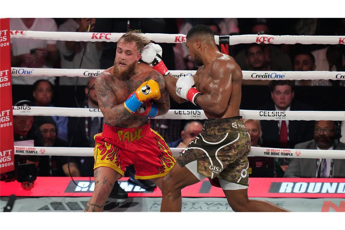 Anthony Joshua gewann das ungleiche Duell gegen Jake Paul.