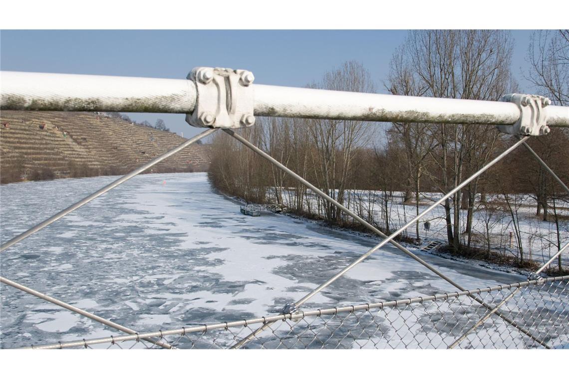 Fachleute erwarten trotz des Tauwetters kein Hochwasser Anwohner des Neckars müssen sich wegen des Tauwetters offenbar keine Sorgen machen. (Archivbild)