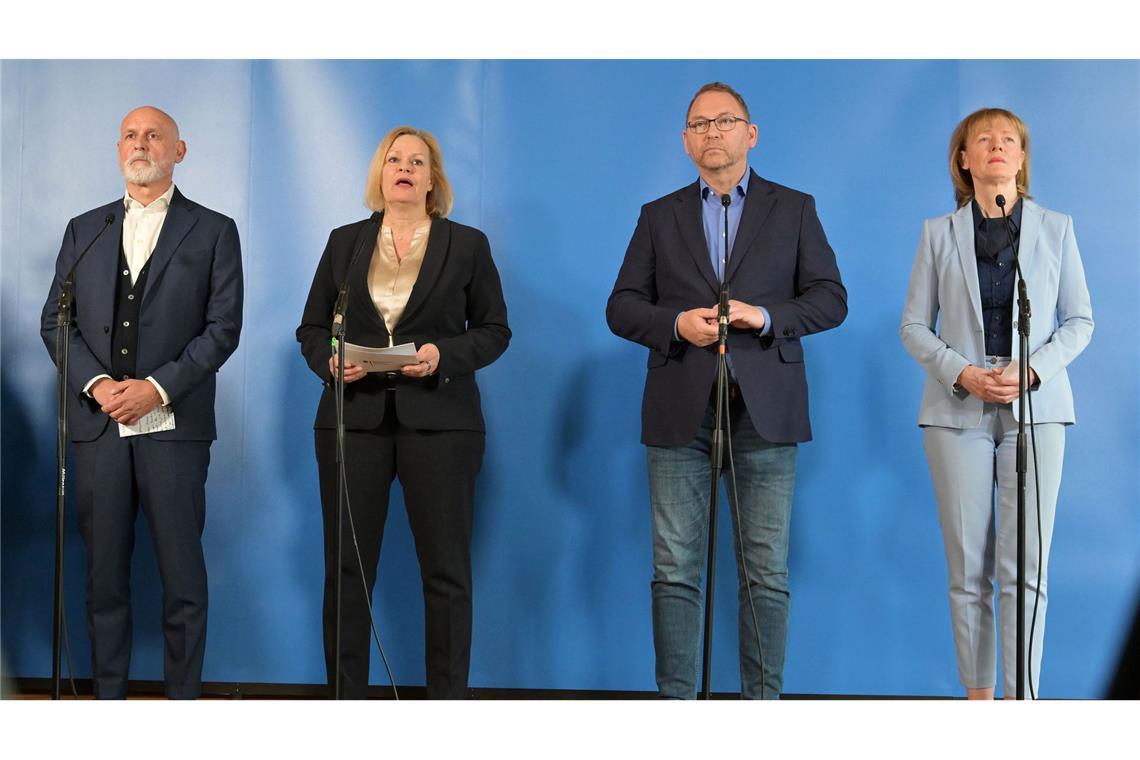 Einigung im öffentlichen Dienst von Bund und Kommunen Arbeitgeber und Gewerkschaften sind sich am Ende einig: ein schwieriger, aber brauchbarer Abschluss für den öffentlichen Dienst von Bund und Kommunen.