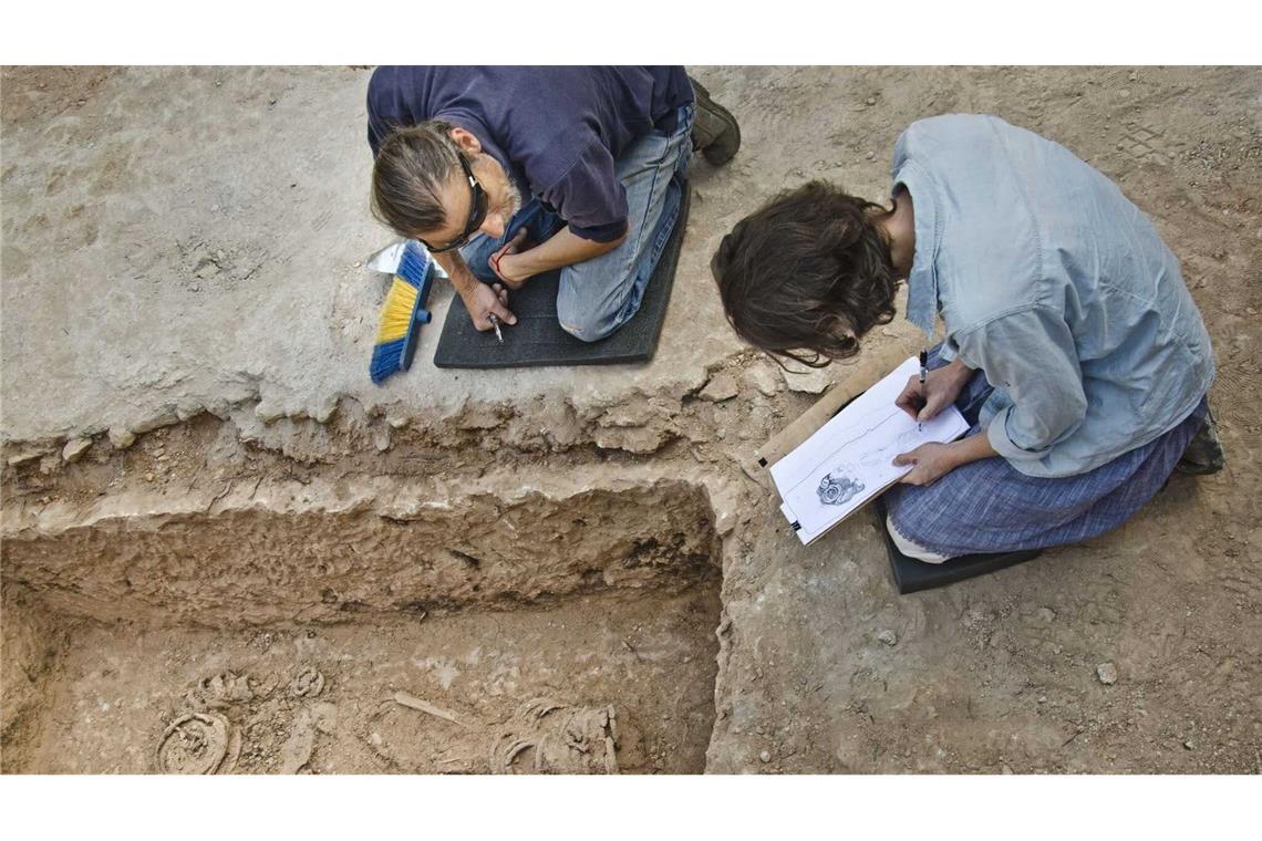 Askese in Eisenringen: Forscher finden byzantinische Nonne Archäologen finden Leiche von Nonne mit schweren Eisenringen