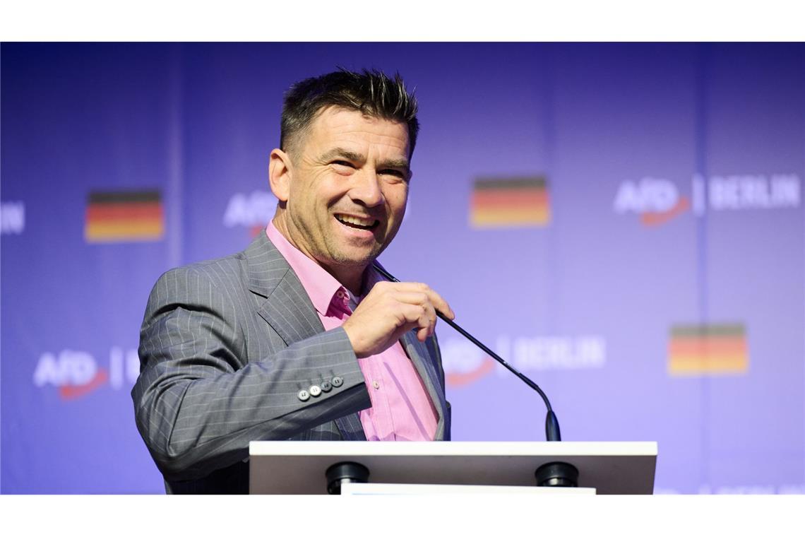AfD in Brandenburg bald mit hauptamtlichem Bürgermeister Arne Raue tritt in die AfD ein.