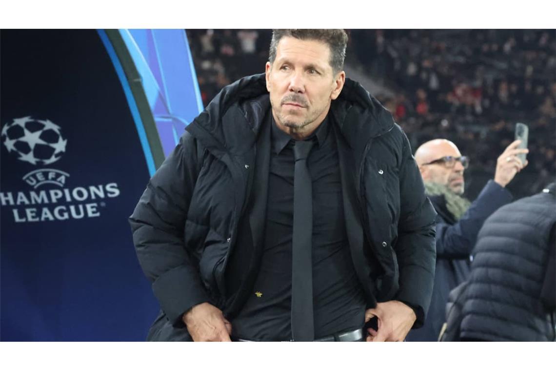 ...Atletico-Trainer Diego Simeone.