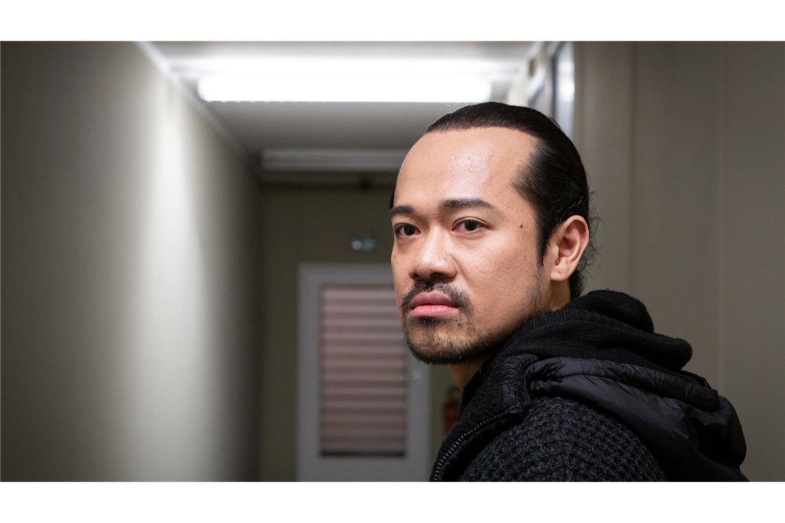 „Stille Nacht“: Was taugt der neue „Tatort“ aus Bremen? Auch Andy (Jernih Agapito) gerät unter Verdacht. Der philippinische Matrose verbringt Heiligabend mit Familie Wilkens.