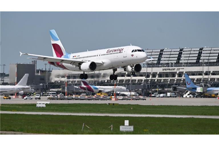 Auch bei Eurowings machen sich die Piloten streikbereit. (Archivbild)