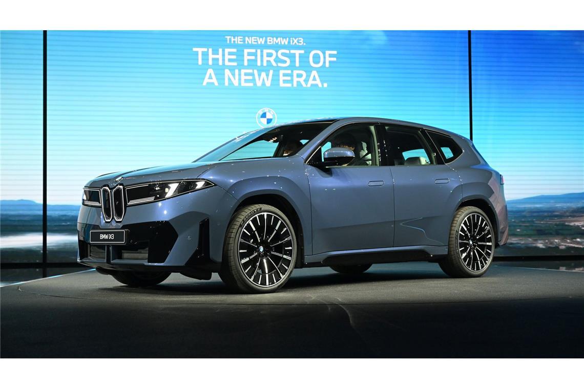 Der Fahrzeugtyp, der Deutschland spaltet Auch BMWs neuer iX3 - hier bei der Premiere - dürfte von vielen Menschen als SUV eingeschätzt werden. (Archivbild)