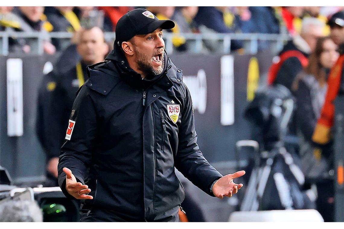 Für den VfB geht’s ans Eingemachte Auch der VfB-Trainer Sebastian Hoeneß ist mit der Punkteausbeute seiner Mannschaft zuletzt nicht zufrieden gewesen. Auch der VfB-Trainer Sebastian Hoeneß ist mit der Punkteausbeute seiner Mannschaft zuletzt nicht zufrieden gewesen.