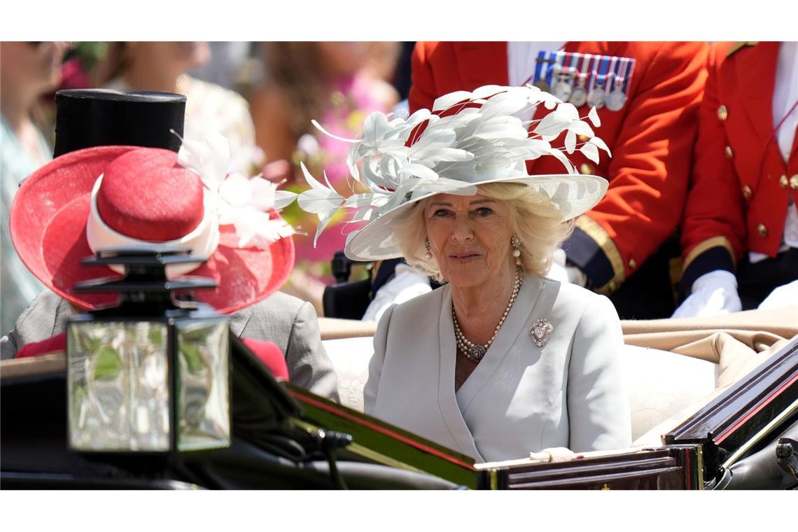Eine Frage der Hüte: Dresscode beim Pferderennen in Ascot Auch die Royals sind dabei.