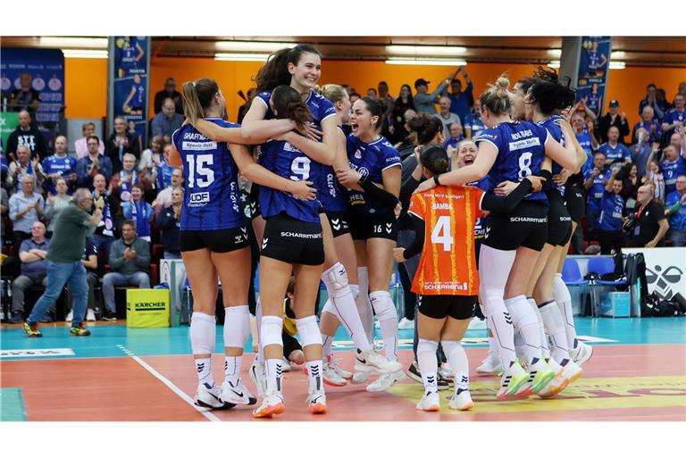 Auch gegen den USC Münster können die Volleyballerinnen von Allianz MTV Stuttgart jubeln (Archivbild).