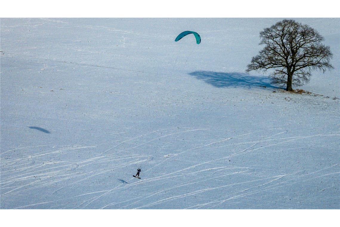 Auch im Norden Deutschlands zeigten sich weiter dicke Schneedecken.
