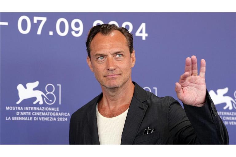 Auch im vergangenen Jahr kam Jude Law mit einem Film nach Venedig (Archivbild).