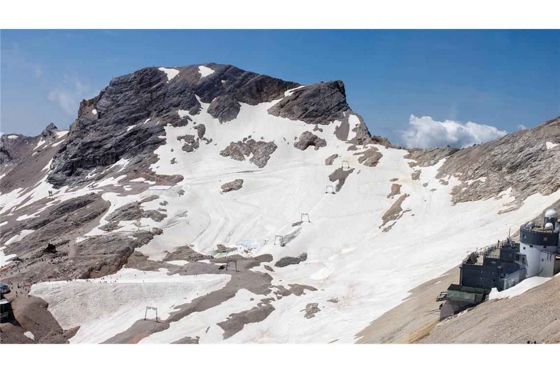 UNO: Gletschermasse weltweit geht dritten Jahr in Folge zurück Auch in Deutschland schrumpfen die Gletscher Jahr für Jahr.