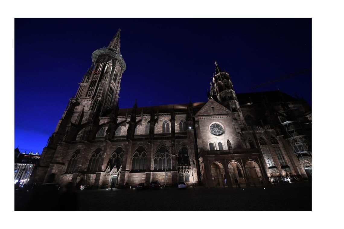 Einst Tabakscheune, bald Wohnpalast auf dem Lande Auch kirchliche Bauten werden unterstützt. Für die Steinsanierung am Freiburger Münster gibt es 500 000 Euro vom Land.