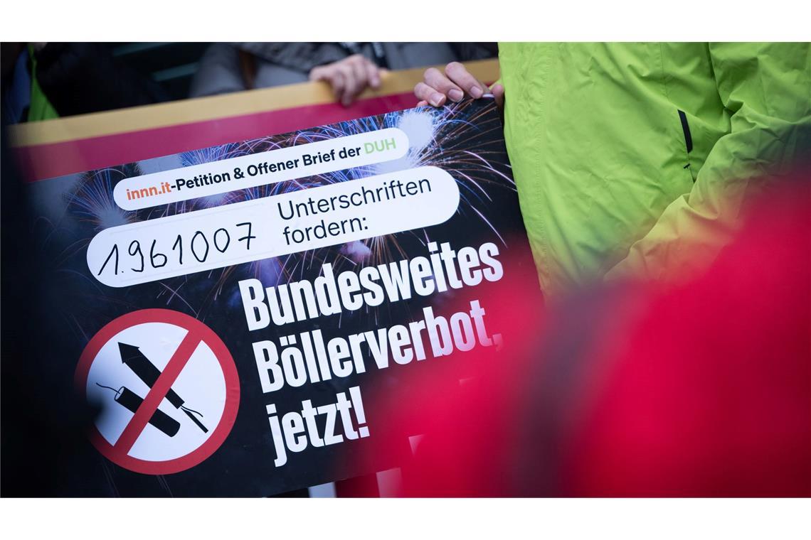 Innenministerkonferenz will kein weitreichendes Böllerverbot Auch Mitglieder der Gewerkschaft der Polizei setzen sich für ein bundesweites Böllerverbot ein. (Archivfoto)