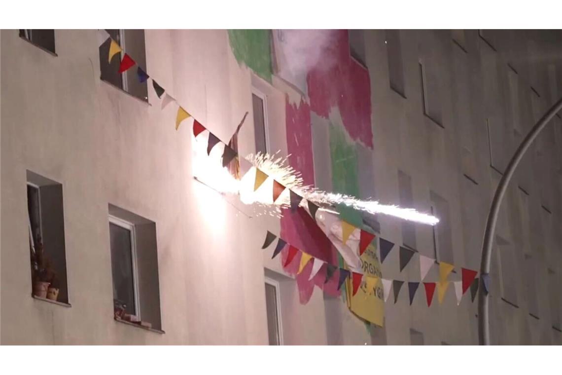 Polizeieinsatz wegen Räumung in Berlin beendet Auch Pyrotechnik wurde gezündet.