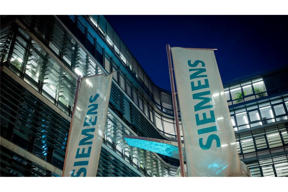 Siemens will rund 6.000 Jobs abbauen Auch Siemens baut Jobs ab.