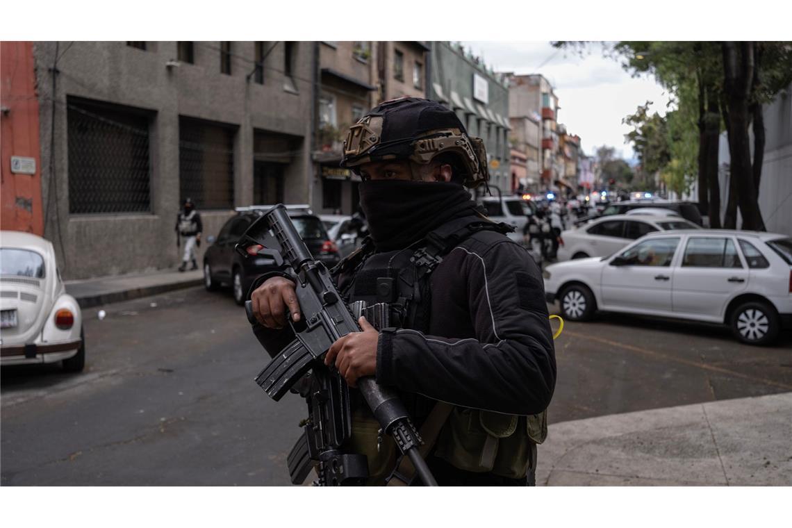 Auch Soldaten der Nationalgarde waren in voller Montur und mit automatischen Waffen im Einsatz.