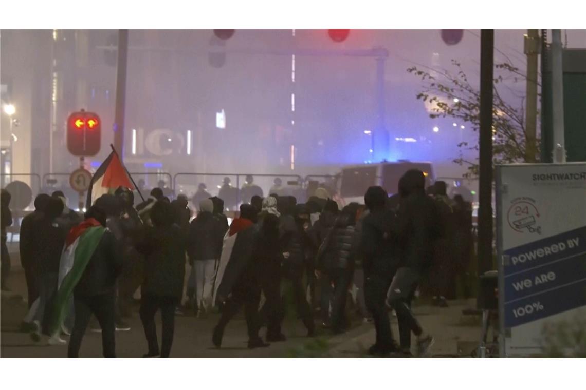 Antisemitische Ausschreitungen scharf verurteilt Auf Amsterdams Straßen kam es zu Jagdszenen.
