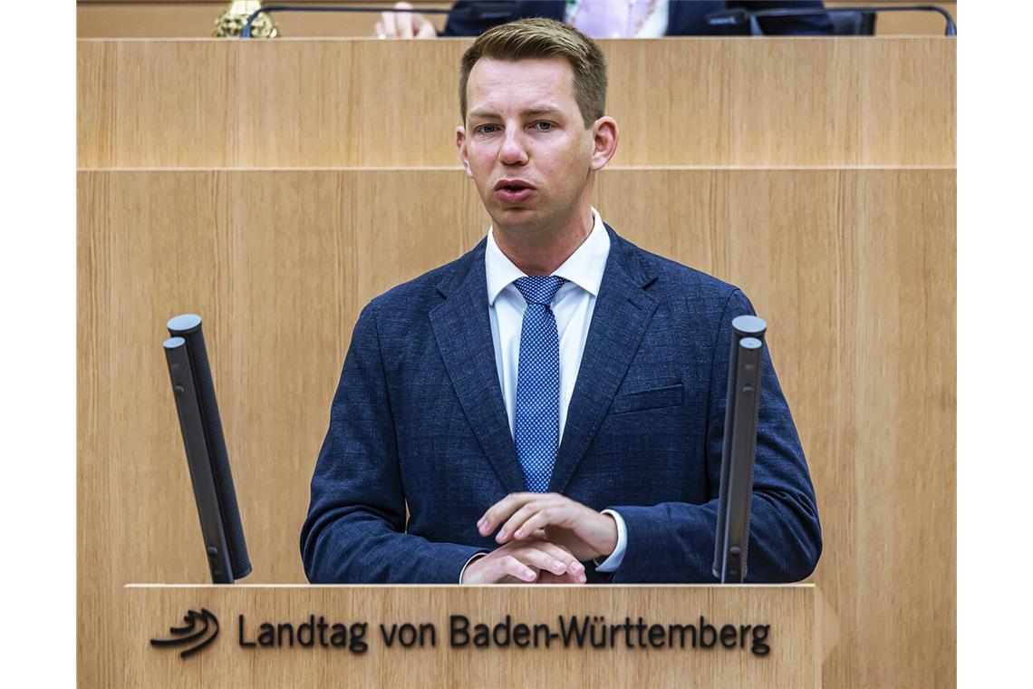 Gericht: MdL Friedrich Haag muss 200 000 Euro zahlen Auf den Abgeordneten Friedrich Haag kommt eine hohe Zahlungsaufforderung und Strafe zu.