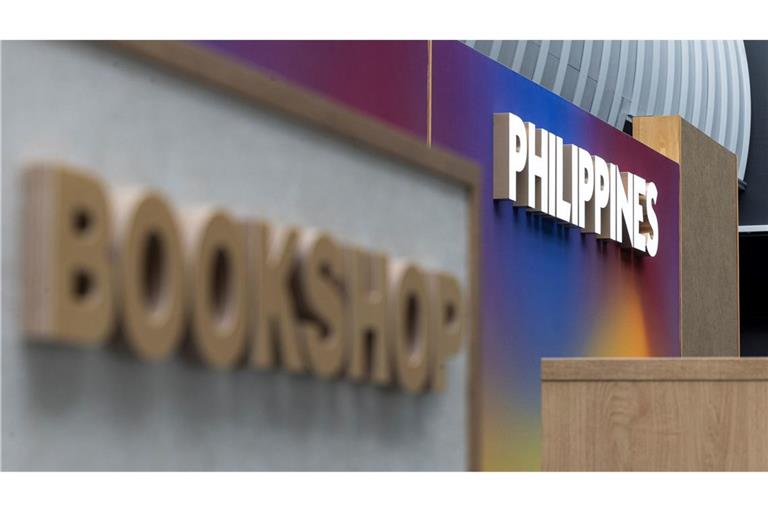 Auf der Buchmesse sind philippinische Autorinnen und Autoren live zu erleben.