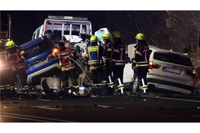 Auf der Bundesstraße 2 in Mittelfranken gab es einen schweren Verkehrsunfall.