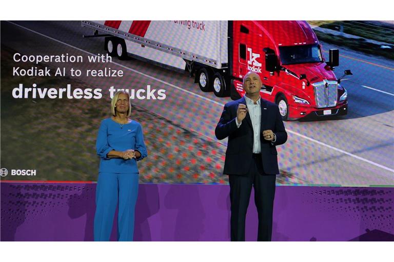 Auf der CES kündigte Bosch eine Kooperation mit dem Start-up Kodiak ‍AI, mit der man standardisierte Hard- und Software für ‍fahrerlose Lastwagen entwickeln will.