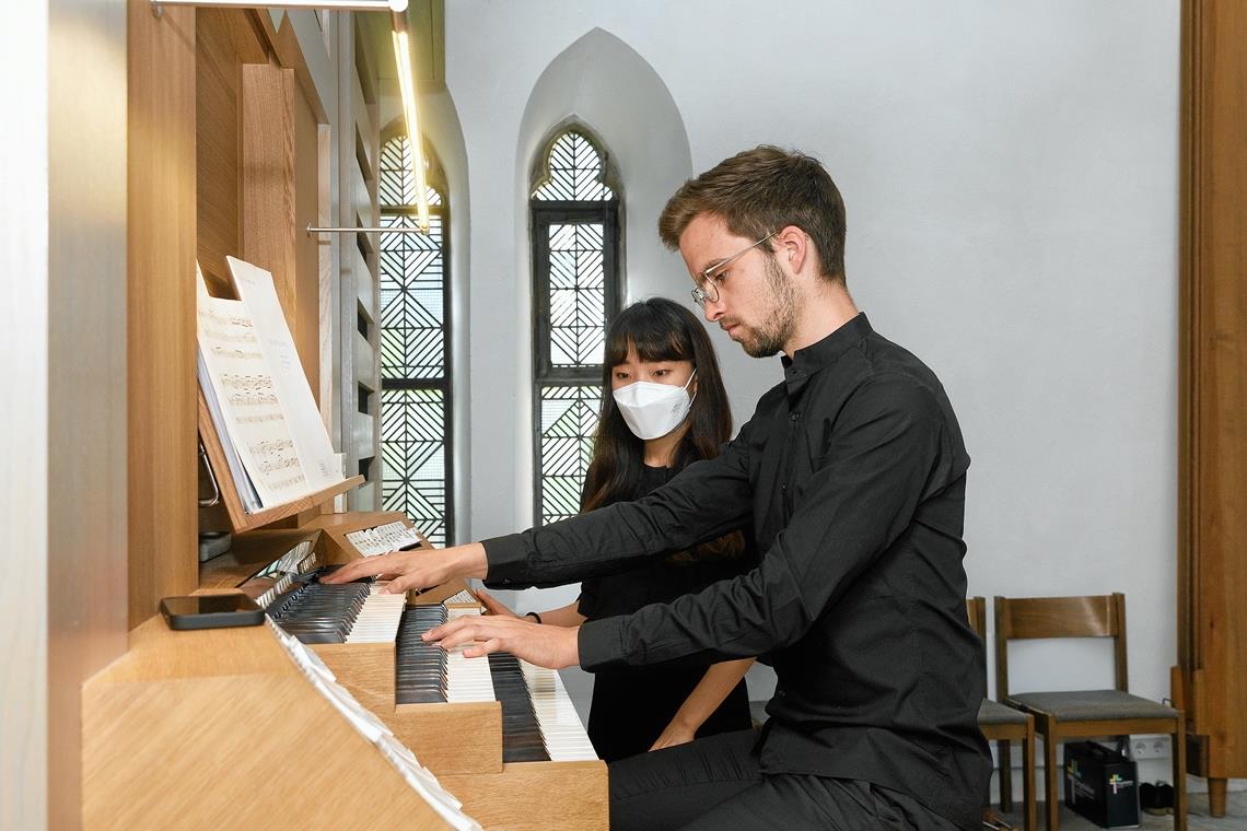 Auf der Mühleisen-Orgel bot Lukas Nagel in der Murrhardter Stadtkirche unter anderem die „Dante-Sonate“ dar. Foto: J. Fiedler