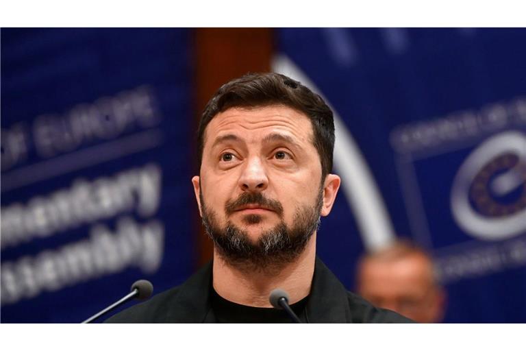 "Auf die ein oder andere Weise müssen wir den Schutz unserer Leute sicherstellen", sagte der ukrainische Präsident Wolodymyr Selenskyj. (Archivbild)