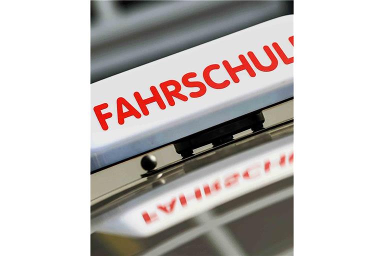 Auf Fahrschulen im Marktgebiet Stuttgart kommen Änderungen zu.