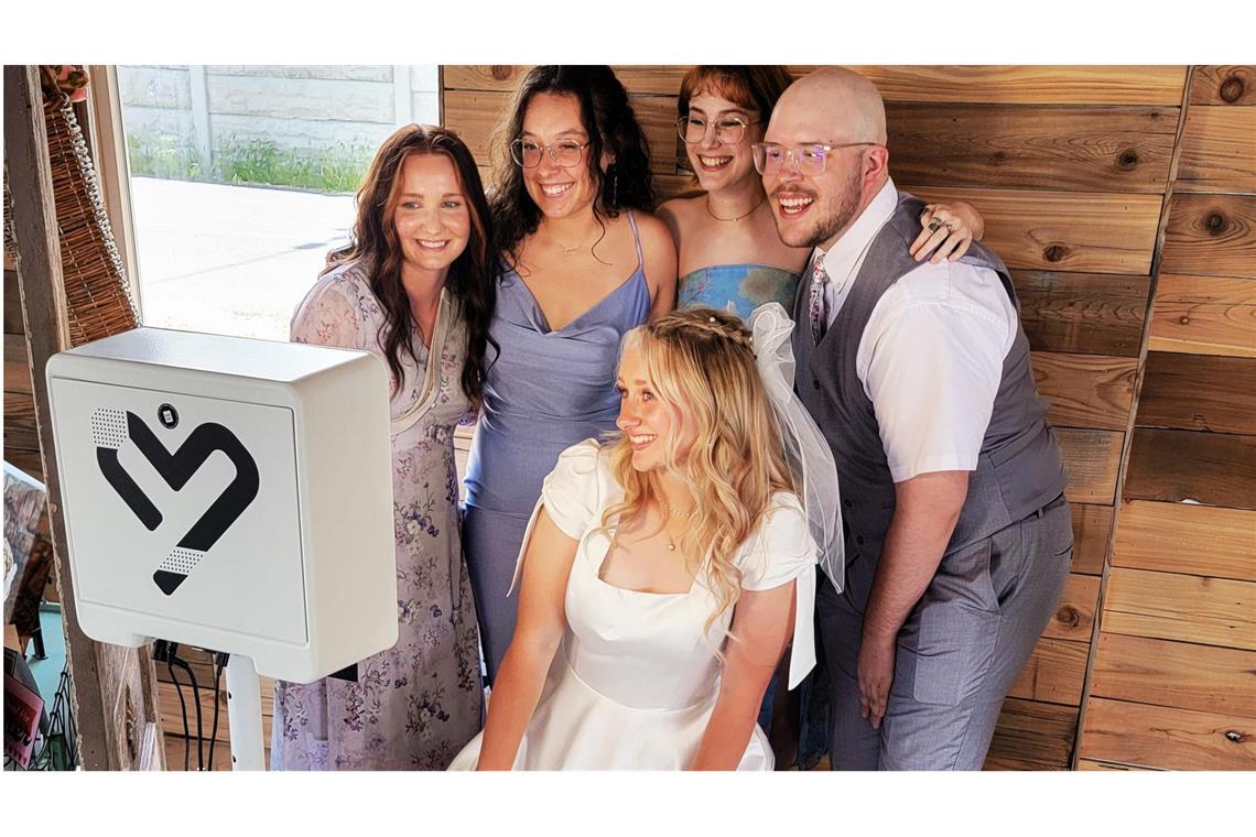 Ein lukrativer Party-Gag Auf Partys erfreuen sich die Fotoboxen großer Beliebtheit. 85 Prozent der Kunden sind Privatleute.