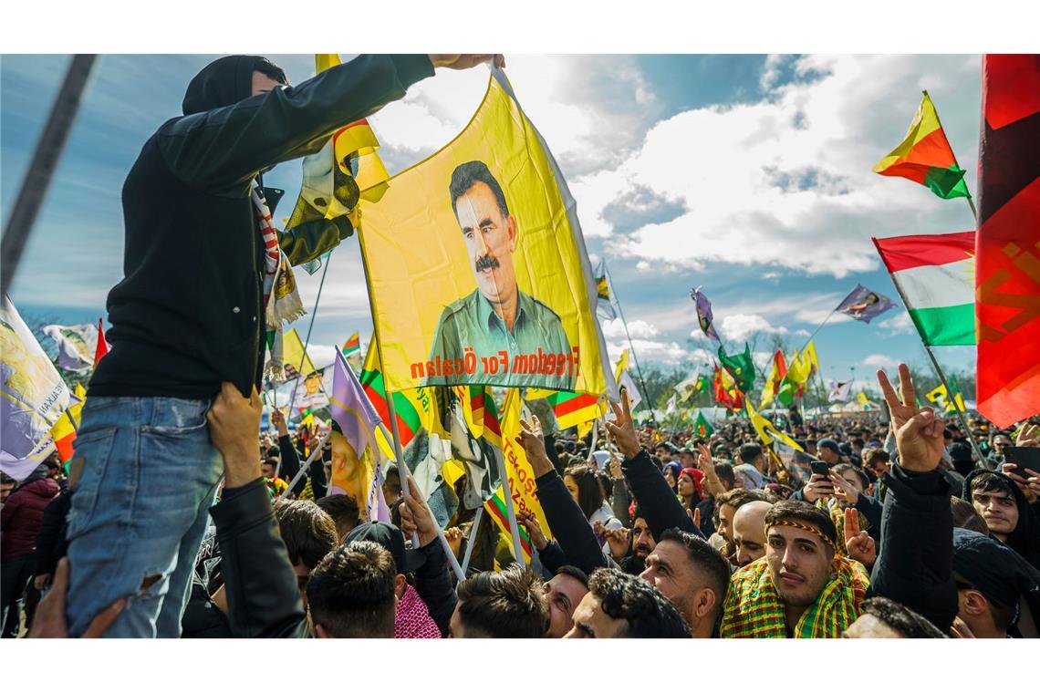 Konflikt mit der Türkei: PKK gibt Auflösung bekannt